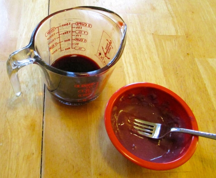 Thickening agent made from reserved cherry juice and flour