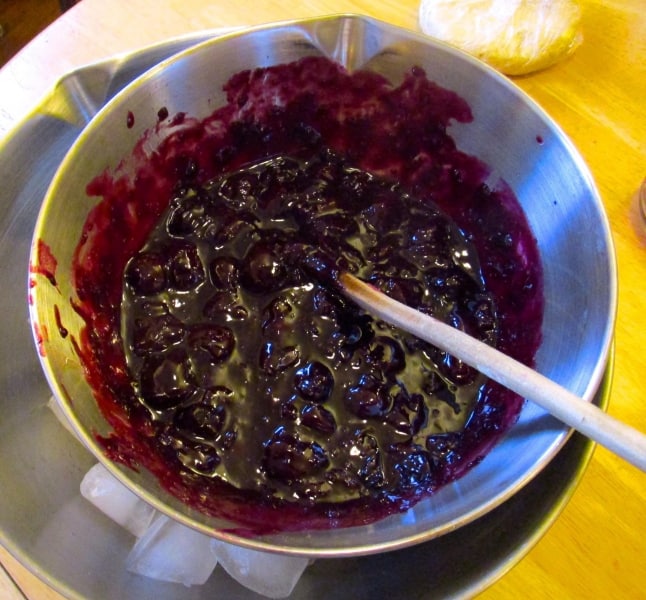 Cherry mixture, thickened
