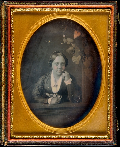 Samuel Broadbent, Portrait of an Unidentified African American Woman (Philadelphia, ca. 1850). Daguerreotype. Samuel Broadbent, Portrait of an Unidentified African American Woman (Philadelphia, ca. 1850). Daguerreotype.