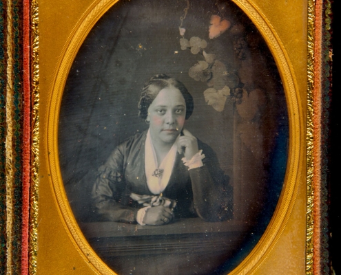 Samuel Broadbent, Portrait of an Unidentified African American Woman (Philadelphia, ca. 1850). Daguerreotype.