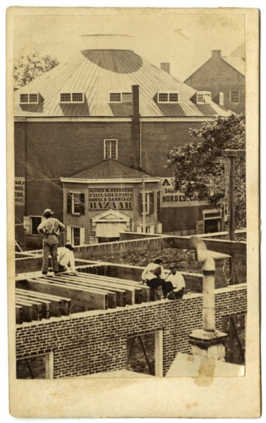 Construction at Ninth and Sansom streets
