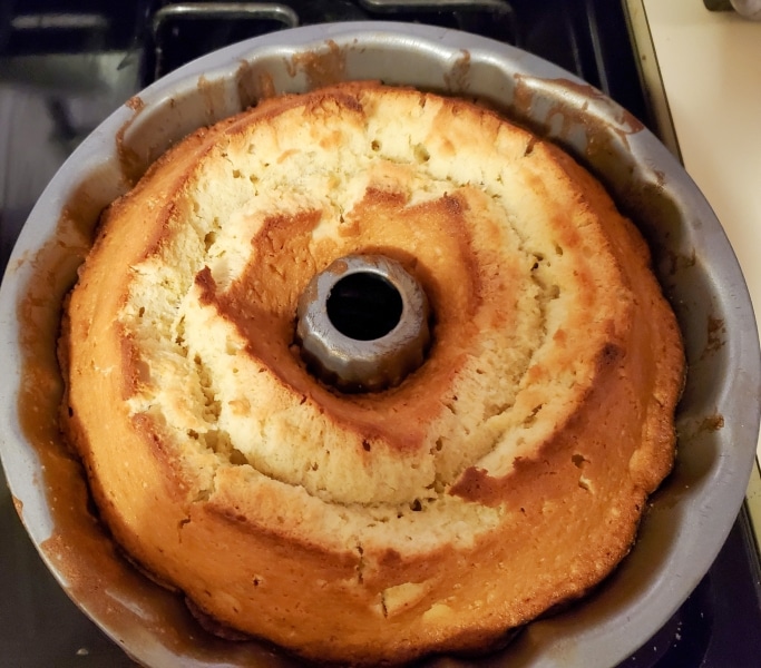 Pound cake, baked