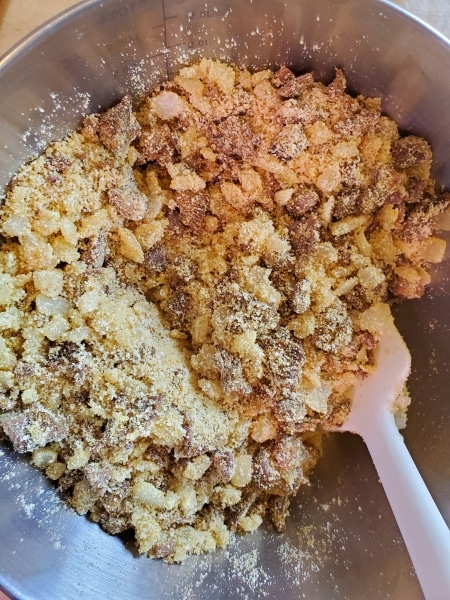 Incorporating the dry ingredients