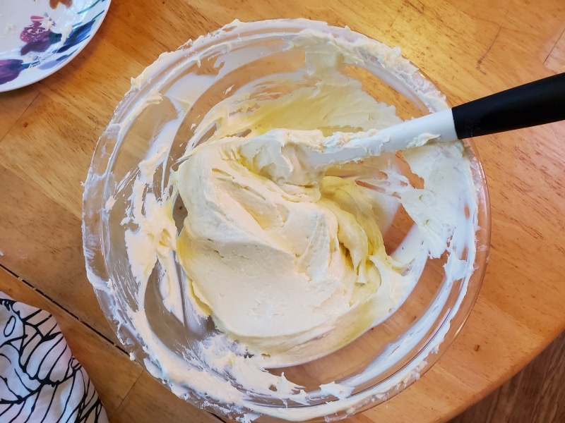 Filling ingredients, smoothed